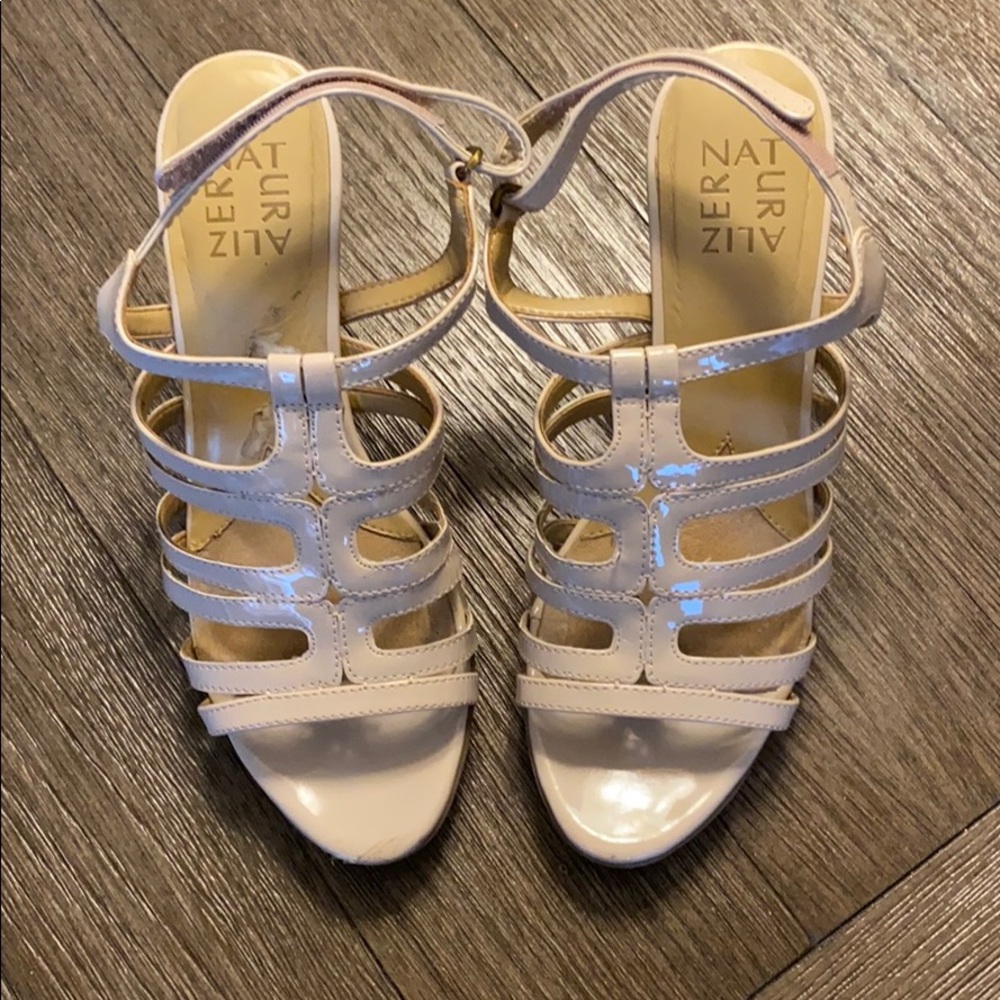 Nude Naturalizer Sandals
